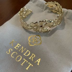 Savannah Cuff Bracelet in Gold